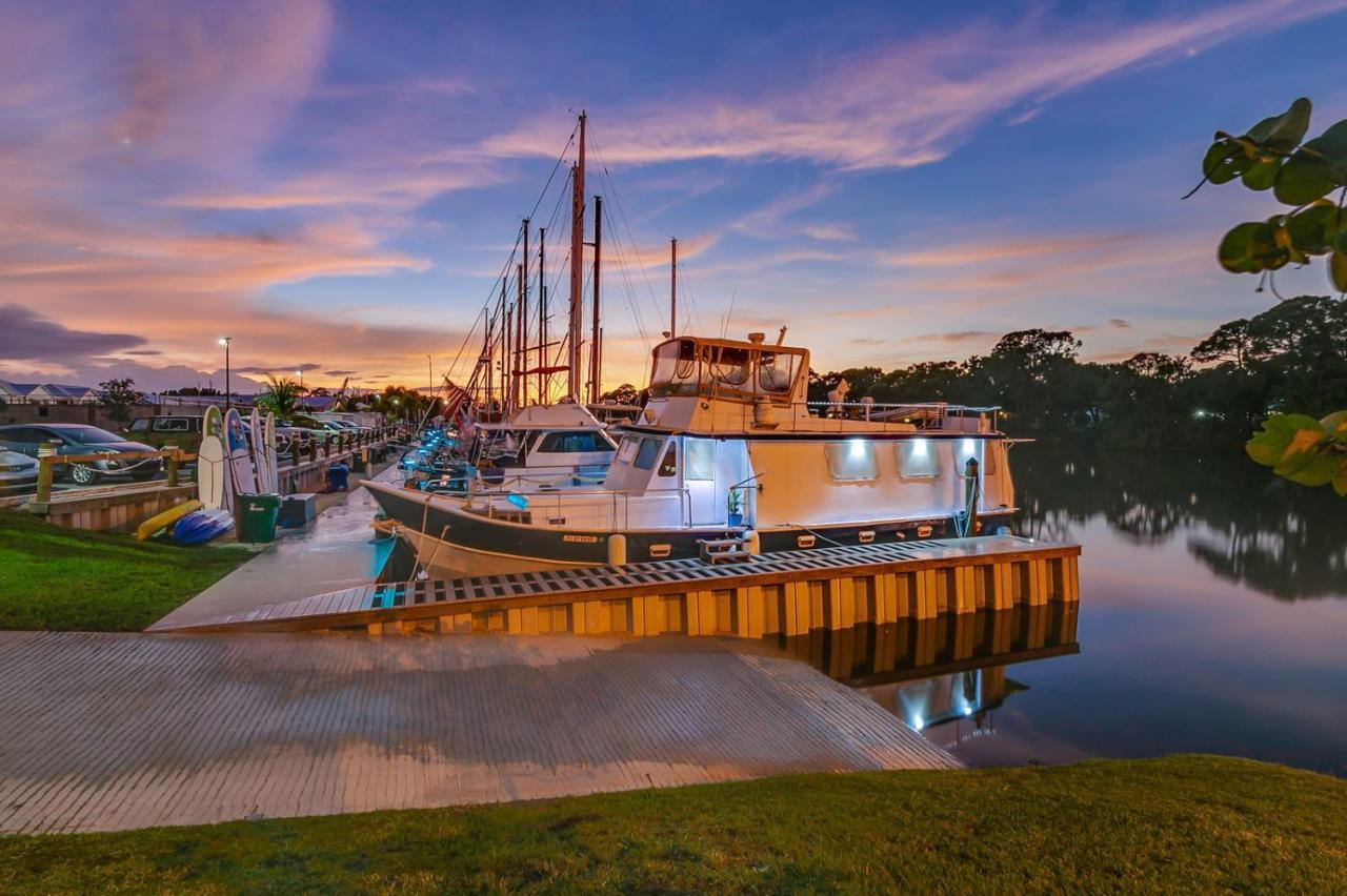 Cape Crossing Resort & Marina Merritt Island エクステリア 写真